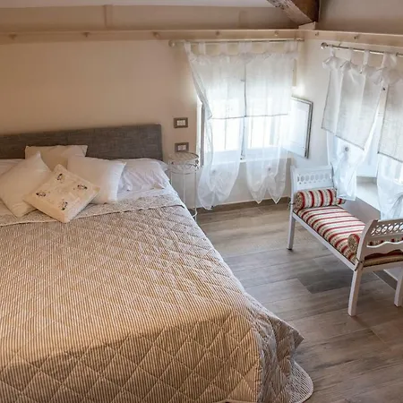 La Rosa Di Francesco Gæstehus 3*