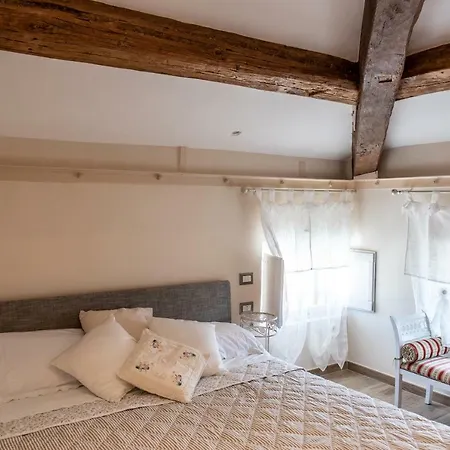 Pensión La Rosa Di Francesco Valfabbrica