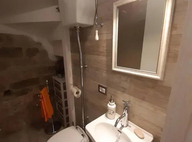 La Rosa Di Francesco Casa de hóspedes 3*